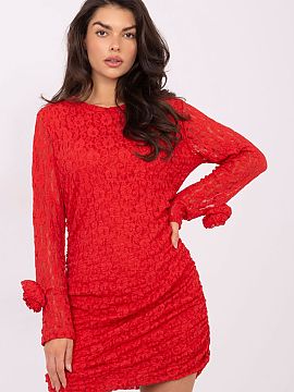 Rochie scurtă Italy Moda  Rochie elegantă din dantelă cu caracter cocktail, ideală pentru ocazii de vizită și ieșiri la petreceri. Modelul sub formă de rochie 