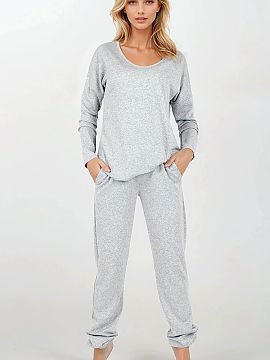 Pijama Momenti Per Me  Pijamale de damă, care combină un design elegant cu confortul, perfecte atât pentru somn, cât și ca homewear elegant. Bluza cu mâneci 