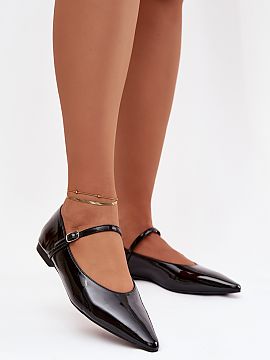 Balerini Step in style  Balerinii pentru femei din piele ecologică lucioasă sunt o propunere elegantă pentru femeile care apreciază stilul și confortul. Modelu