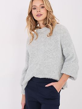 sweter Factory Price  Pulover supradimensionat pentru femei în stil casual este o propunere confortabilă și la modă pentru zi de zi. Croiala lejeră oferă li