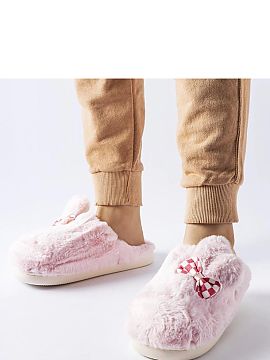 Papuci Solea  Papucii au fost realizați din materiale de înaltă calitate, care garantează căldură și confort. Construcția lor specială face ca ac