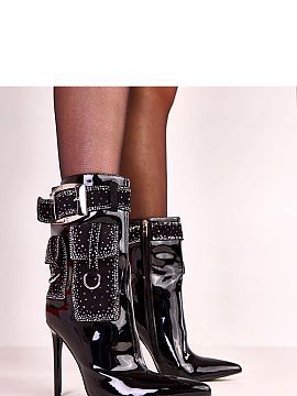 Botine cu toc Solea  Prezentăm Botinele negre lacuite cu cataramă și zirconii Joanis, ultima tendință în modă, care îmbină eleganța și modernitatea. A