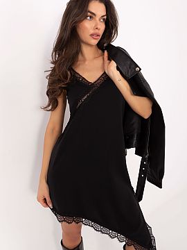 Rochie de seară Italy Moda  Rochie de cocktail stilată cu croială asimetrică este o propunere excepțională pentru multe ocazii, de la ieșirile zilnice, la petrece