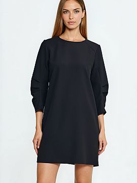 rochie de zi Nife  Rochia cu croiala lejera de tip relaxed fit și în formă literei A, care se așează delicat pe siluetă, oferind confort la purtare. Mode