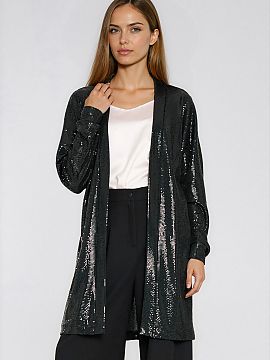 Narzutka Nife  O haină elegantă, cu croială oversize la modă, care combină perfect confortul cu un stil puternic. Realizată dintr-un material decorat