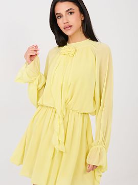 Rochie elegantă Rue Paris  Aceasta rochie de cocktail cu fusta clos este o propunere pentru femeile care iubesc să arate elegant și cu clasă. Realizată dintr-o ame