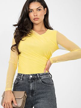 Corset Italy Moda  Body elegant cu un design clasic și potrivit, perfect pentru ținute elegante și feminine. Modelul este realizat dintr-un material neted d