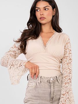 Corset Italy Moda  Elegantul body realizat dintr-o combinație de poliester și elastan, combinând confortul cu stilul rafinat. Modelul cu lungime standard ș