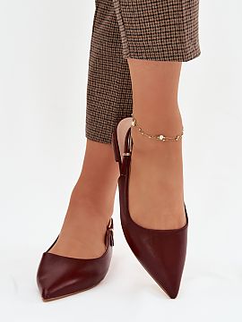 Balerini Step in style  Elegantele balerini pentru femei din piele ecologică sunt o propunere stilată pentru orice ocazie. Vârfurile ascuțite subliniază frumos