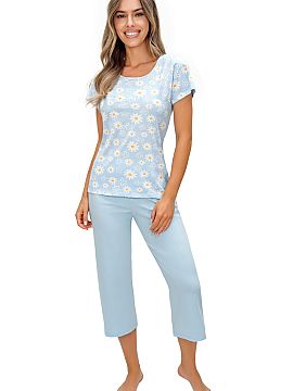 Pijama Donna  Pijama pentru femei confortabilă și elegantă, ideală pentru nopți liniștite și dimineți leneșe. Tricou cu guler rotund, mânecă sc