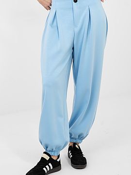 Pantaloni de trening Italy Moda  Pantaloni sportivi casual de tip jogger sunt o combinație între confort și un aspect stilat, perfect pentru zi de zi sau pentru muncă î
