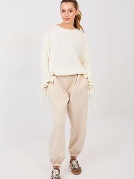 Pantaloni de trening Italy Moda  Pantaloni casual de tip jogging sunt o combinație între confort și un aspect stilat, perfect pentru zi de zi și pentru a lucra într-un 