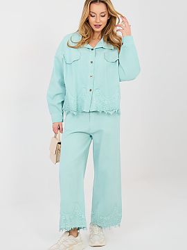 Jachetă din denim Rue Paris  Geaca de blugi feminina este un element vestimentar atemporal, ideal pentru stilizari de zi cu zi in stil casual. Croiala clasica si fina fa