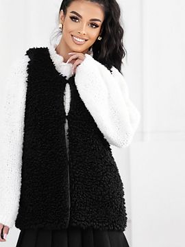 Vestă Factory Price  Vesta de oaie din blană este o alegere la modă și practică pentru sezonul toamnă/iarnă, ideală pentru stilizări casual de zi cu zi. 