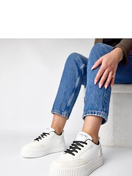 Pantofi de sport Solea  Pantofii sportivi sunt încălțăminte practică și la modă, ideală pentru zi de zi. Realizați din piele ecologică durabilă, aceștia