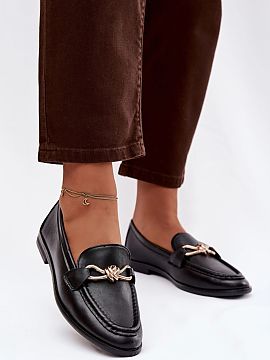 Loafers Step in style  Loafersii clasici pentru femei realizati din piele ecologica sunt o propunere universala pentru stilizari de zi cu zi si elegante. Croiala s