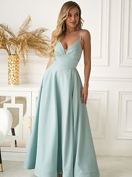 Rochie lungă Bicotone  Rochie cu caracter de bal, realizată dintr-un material moale. Fusta largă, elegantă, care se așează perfect, îi conferă un aspect lux