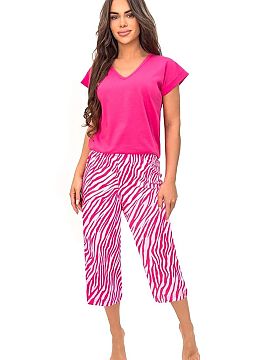 Pijama Donna  Pijama pentru femei confortabilă și elegantă, care combină confortul cu un aspect modern. Bluza cu mâneci scurte și decolteu în form�