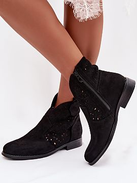 Botki Step in style  Botinele pentru femei de la S.Barski sunt o combinație de confort și stil atemporal. Realizate din piele ecologică, modelul cu toc plat g