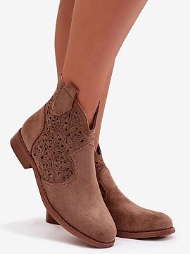 Botki Step in style  Botinele de damă de la S.Barski sunt o combinație între confort și stilul atemporal. Realizate din piele ecologică. Modelul cu toc plat