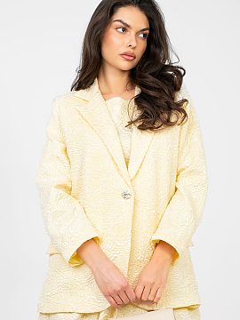 Sacou Rue Paris  O sacou elegant pentru femei de lungime standard, care combină perfect clasicul cu o notă subtilă de originalitate. Modelul se remarcă p