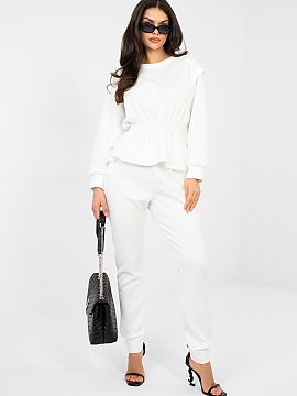 set Rue Paris  Stilat set de damă format dintr-o bluză și pantaloni, perfect pentru ziua de zi și pentru muncă într-o formă mai puțin formală. Car