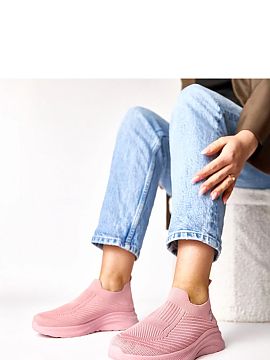 Pantofi de sport Solea  Pantofi sport eleganți dintr-un material ușor și respirabil sunt o propunere ideală pentru zi de zi. Materialul exterior respirabil asig