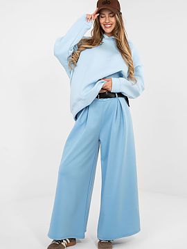 Pantaloni de trening Rue Paris  Pantaloni eleganti de tip palazzo sunt o combinație de confort și eleganță într-o interpretare modernă. Confecționați dintr-o ameste