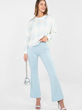 Pantaloni de trening Rue Paris  Pantaloni sport din material moale de tip unt, extrem de delicat, elastic și plăcut la atingere. Modelul se caracterizează prin talia în