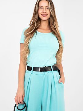 Bluză Rue Paris  Bluza potrivită cu un caracter casual este o bază excelentă pentru stilizările zilnice. Confecționată dintr-o amestec de înaltă cali