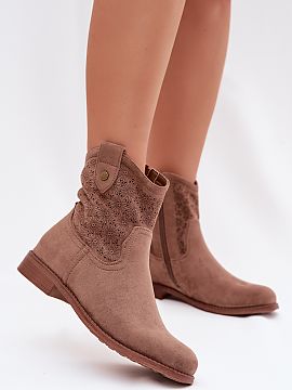 Botine cu toc Step in style  Botinele pentru femei de la marca S.Barski sunt o propunere stilată și confortabilă pentru fiecare zi. Realizate din piele ecologică de 