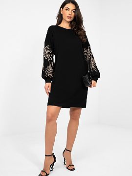 rochie de zi Rue Paris  Rochie sport mini, care combină confortul cu stilul feminin. Realizată dintr-un material extrem de plăcut la atingere, de tip mătase moa