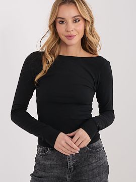Bluză Factory Price  Bluza tip longsleeve potrivită este o propunere ideală pentru femeile care apreciază combinația de minimalism și subtilitate senzuală.