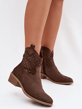 Botine cu toc Step in style  Botinele elegante pentru femei, perforate, marca JEZZI, sunt o propunere la modă pentru sezonul de tranziție. Realizate din piele ecologic
