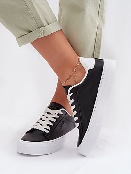 Pantofi de sport Step in style  Sneakersii damski Big Star reprezintă o combinație între un stil minimalist și funcționalitate. Realizate din piele ecologică, acestea