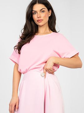 Bluzka Rue Paris  Bluza clasică basic cu croială oversize este un must-have în orice garderobă. Croiala lejeră asigură libertate de mișcare și confort