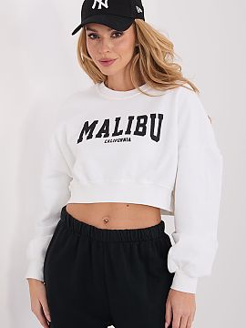 Bluză Factory Price  Bluza casual pentru femei este o alegere excelentă pentru ziua de zi pentru femeile care apreciază confortul și aspectul la modă. Croial
