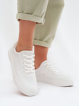 Pantofi de sport Step in style  Sneakersii Big Star sunt o propunere ideală pentru femeile care apreciază confortul și stilul atemporal. Silueta joasă se potrivește pe