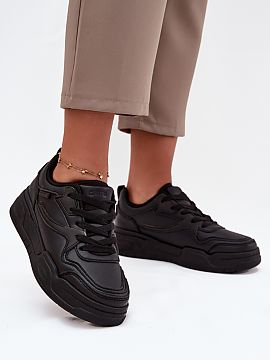 Pantofi sport pe platformă Step in style  Sneakers damă de la brandul Big Star realizate din piele ecologică. Plasate pe o platformă. Acest model se remarcă prin talpa interioar�