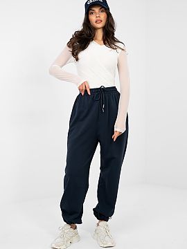 Pantaloni de trening Factory Price  Pantaloni de trening confortabili și eleganți de tip joggery sunt o alegere excelentă pentru fiecare zi. Se potrivesc perfect în stilul 
