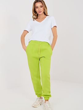 Pantaloni de trening Factory Price  Pantaloni de trening stil joggery sunt combinația ideală între confort și un caracter sportiv și la modă. Aceștia se potrivesc perfec