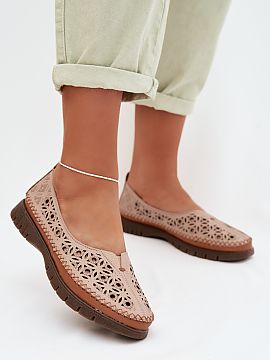 Balerini Step in style  Balerinii perforați pentru femei de la Sergio Leone sunt o propunere ideală pentru femeile care apreciază confortul și stilul subtil și