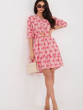 rochie de zi Sublevel  Rochie elegantă până la genunchi, confecționată dintr-o viscoză plăcută la atingere și ușoară, care se așează frumos pe siluet�