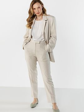 Pantaloni de damă awama  Pantaloni eleganți din in cu un croi atemporal, care combină confortul cu stilul clasic. Croiala simplă, ușor conică se așează frumos