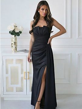 Rochie lungă Bicotone  Rochie de seară uimitoare în nuanța de mentă, realizată dintr-un material subtil lucios, cu fermoar acoperit. Corsajul modern cu pliuri