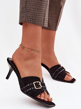 Încălțări cu toc Step in style  Șlapi de damă din piele ecologică sunt o propunere elegantă cu caracter feminin. Modelul așezat pe un toc subțire în formă de ac se 