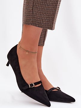 Pantofi cu toc simplu Step in style  Pantofi pentru femei din piele ecologică sunt o propunere elegantă care combină eleganța cu confortul. Modelul are vârf ascuțit, care 