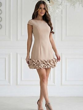 rochie formală Bicotone  Modernă rochie mini cu un design minimalist. Croială potrivită cu mâneci scurte și decolteu adânc creează o linie pură a siluetei, i