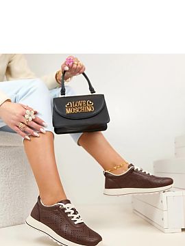 Încălțăminte sport Solea  Pantofii sportivi ușori și eleganți cu inserții sunt o alegere excelentă pentru persoanele care apreciază confortul și aspectul moder