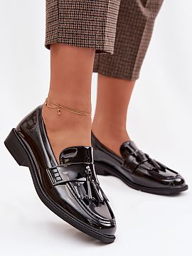 Mokasini Step in style  Mocasini de damă din piele eco sunt o propunere confortabilă într-un stil atemporal. Partea superioară moale se potrivește bine pe pici